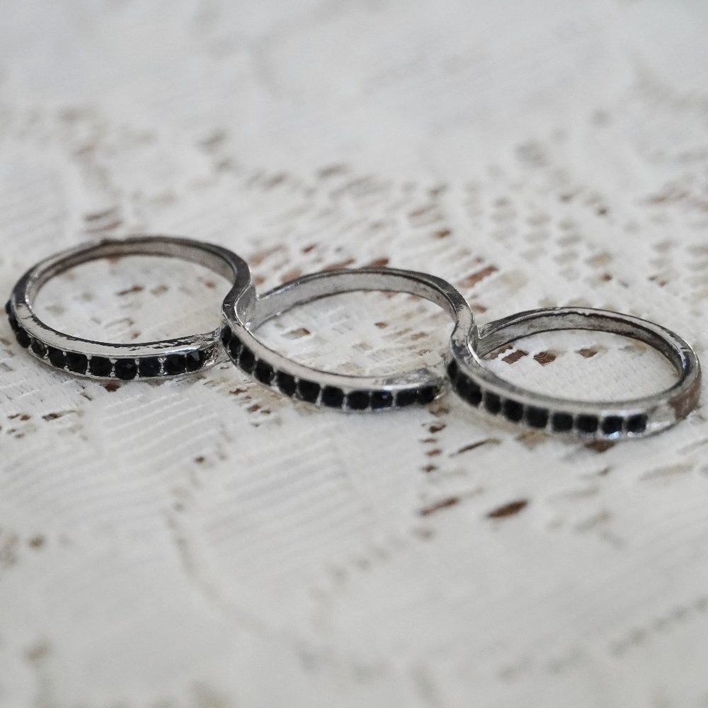 Black & Silver Cubic Zirconia 3-Finger Ring